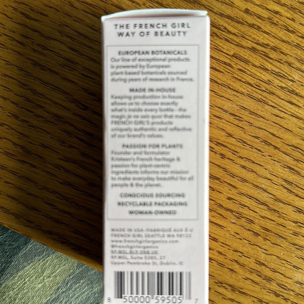 Botanical Serum - Picture 2 of 4